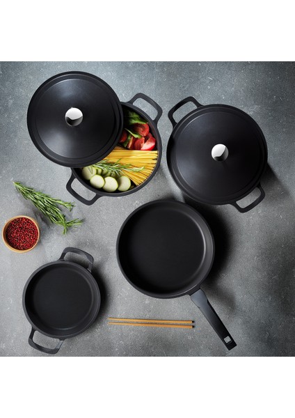 Pro Cast Döküm Basık TENCERE-28CM-SIYAH fiyatları