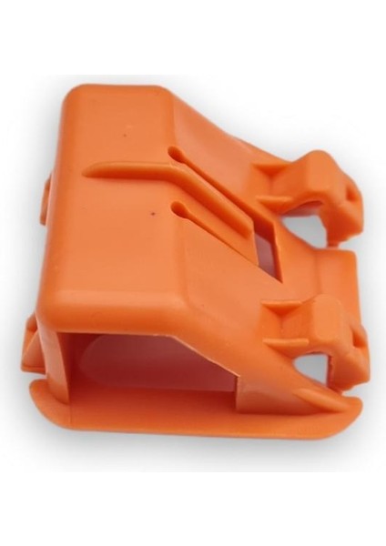 Skoda Octavia A4 1997-2009 Ön Motor Kaput Destek Demiri Yerleştirme Yuvası Alt Plastiği 1U0823570A
