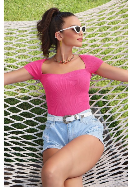 U Yaka Kısa Kol Fuşya fiyatları