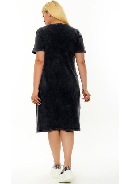 Cepleri ve Omzu Taş Baskı Detaylı Yuvarlak Yaka Kısa Kol Rahat Kesim Diz Boyu Yıkamalı Esnek Elbise fiyatları