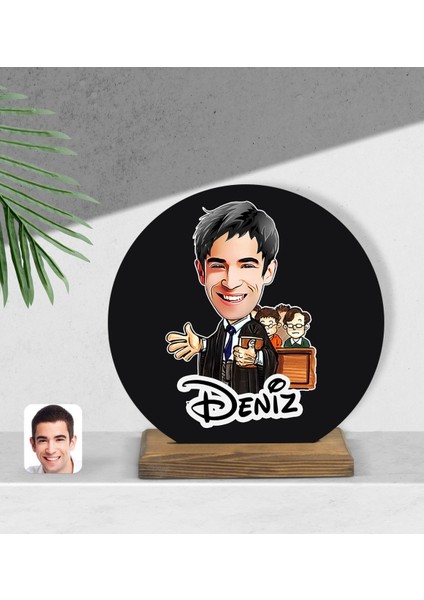 Kişiye Özel Erkek Avukat Karikatürlü Yuvarlak Ahşap Biblo-2