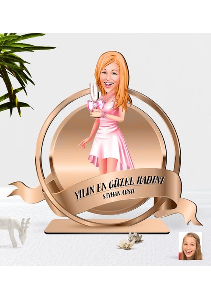 Kişiye Özel Kadın Karikatürlü 3D Ahşap Biblo Plaket-41