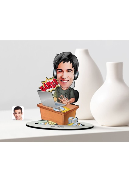 Kişiye Özel Erkek Gamer Karikatürlü Ahşap Biblo Model-1