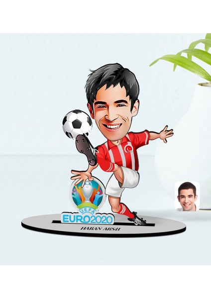 Kişiye Özel Euro 2020 Türkiye Milli Takım Formalı Futbolcu Karikatürlü Ahşap Biblo Model-1