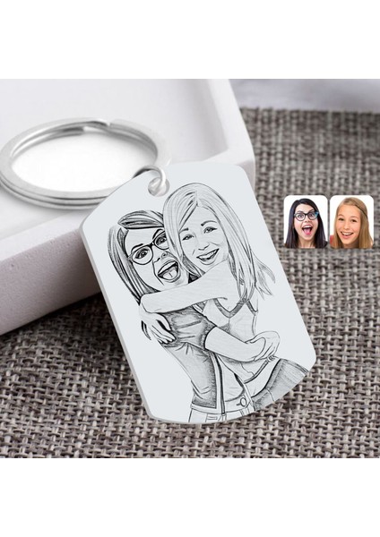 Kişiye Özel Karakalem Kız Kardeşler Karikatürlü Pleksi Anahtarlık-10