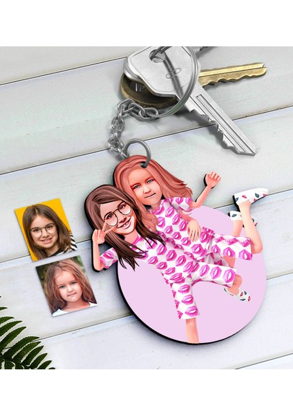 Kişiye Özel Kız Kardeşler Karikatürlü Ahşap Anahtarlık-1