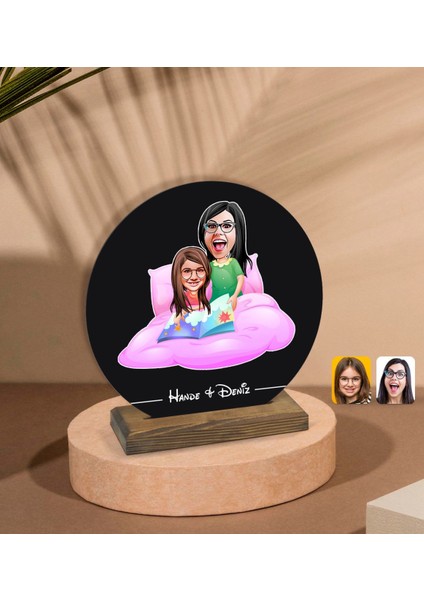 Kişiye Özel Anne Kız Karikatürlü Yuvarlak Ahşap Biblo-3