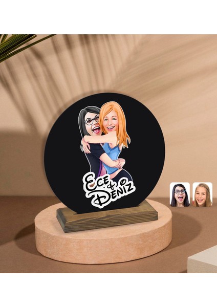 Kişiye Özel Kız Kardeşler Karikatürlü Yuvarlak Ahşap Biblo-10 fiyatları