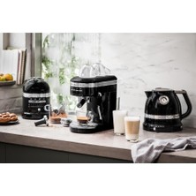 Kitchenaid 5KEK1522EOB Artisan Onyx Black 1.5 Litre Kettle