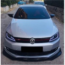 Oto h.i.t. Volkswagen Jetta Esnek Ayarlanabilir 3 Parça Kanatlı  Piano Black Ön Lip