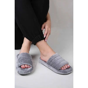 Kadın Tek Bantlı Tüylü Ev Terliği Gri