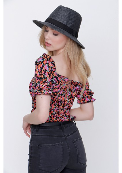 Tena Moda Kadın Desen-1 Gipeli Ön Büzgülü Crop Bluz fırsatları