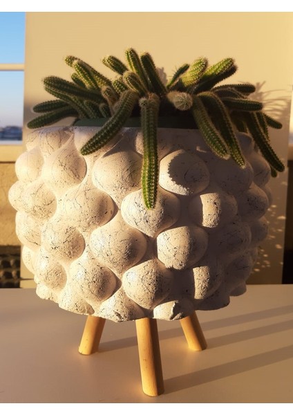 Damla Motifli Ayaklı Beton Saksı 20 x 20 x 21 cm modelleri