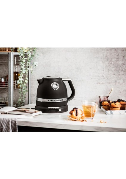 5KEK1522EBK Artisan Cast Iron Black 1.5 Litre Kettle fırsatları