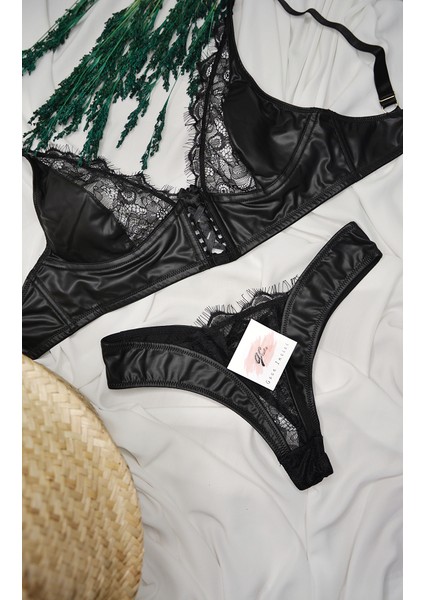 Dantel Detaylı Deri Sütyen Takım
