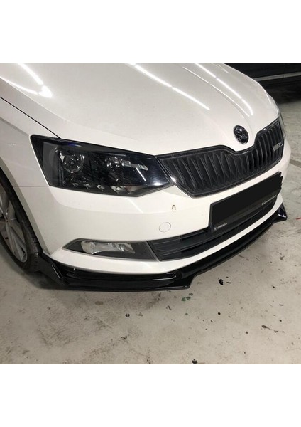 Skoda Fabia Esnek Ayarlanabilir 3 Parça Kanatlı Piano Black Ön Lip