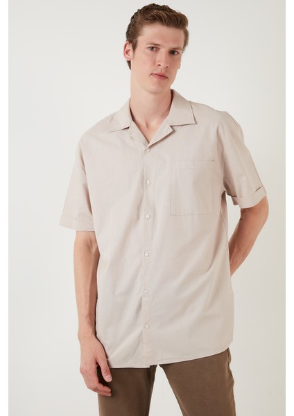 Oversize Fit Kısa Kollu Tek Cepli Apaş Yaka Gömlek Erkek GÖMLEK CF21194664