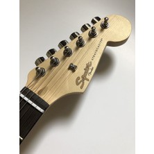 Squier MM Strat Sabit Köprü Siyah Elektro Gitar
