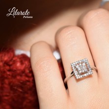 Lilarote 0.35 Ct .Baget Pırlanta Kare Tektaş Yüzük Modern Tasarım