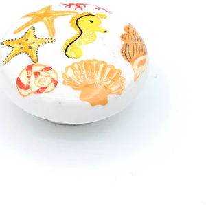 Porselen Ufo Serg Düğme Kulp