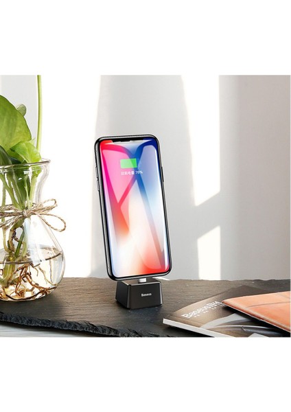 Quadrate Desktop Bracket