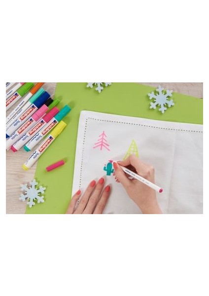 4600 Kumaş Boyama Kalemi 4lü Set Eğlenceli Renkler fırsatları