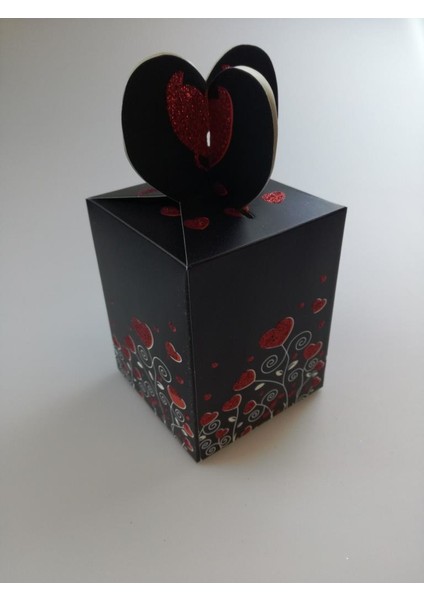 Karton Kutu Siyah Kırmızı Kalpler (Katlamalı) 8,5Cm x 8,5Cm x 11Cm