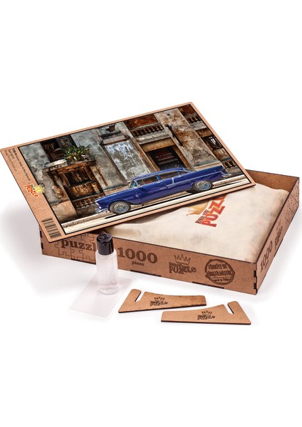 Havana Sokağı ve Mavi Plymouth Ahşap Puzzle 1000 Parça (TT05-M)