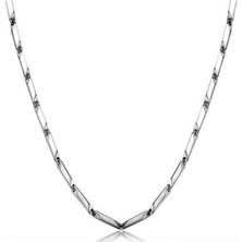 Trend Collection Trend Collections 316L Çelik Küp Üçgen Erkek Kolye