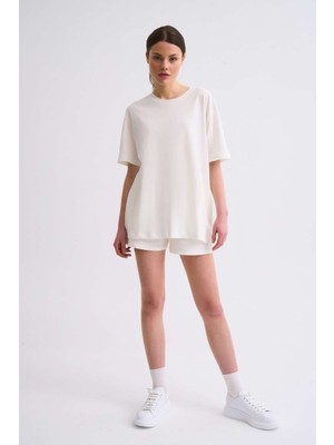 RECOLOR Regular Fit Kısa Kollu Kadın Tişört - Ekru Ekru - S