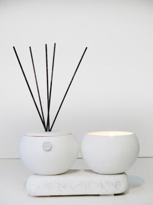 Missi Taştan Yasemin Sandal Ekru Oval Oda Kokusu ve Vegan Mum Seti