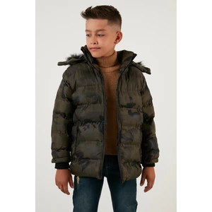 Kamuflaj Desenli Peluş Astarlı Çıkarılabilir Kapüşonlu Cepli Kışlık Mont Erkek Çocuk Mont 5760071