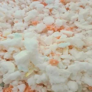 Ayşa Kırpık Sünger Mobilya Koltuk Minder Kırlent Dolgu ve Dolum Malzemesi  3 kg