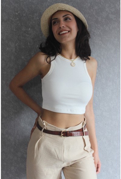 AD-AY Beyaz Halter Yaka Kaşkorse Crop Bluz