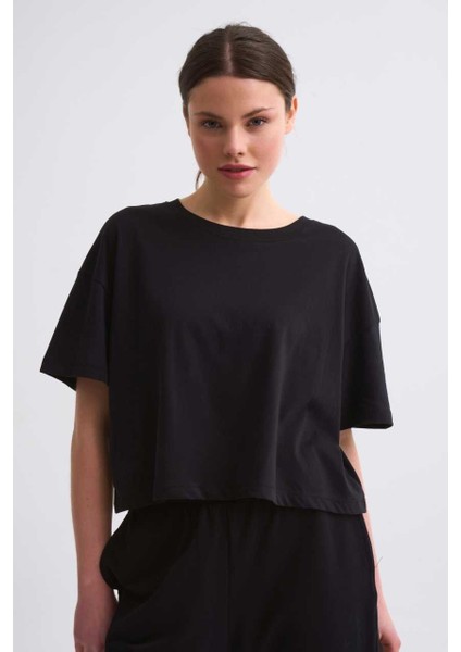 Regular Fit Kısa Kollu Kadın Crop Tişört - Siyah Siyah - Xs