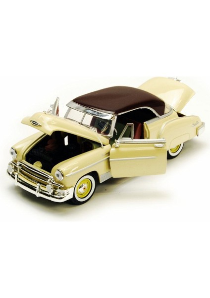 1:24 Chevy Bel Air 1950 Krem