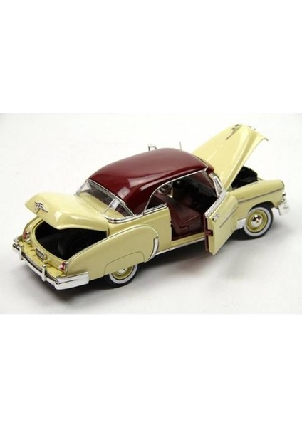 1:24 Chevy Bel Air 1950 Krem fırsatları