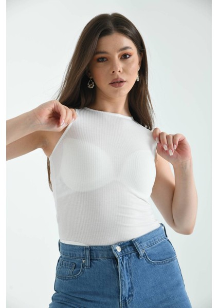 Beyaz Halter Yaka Çıtçıtlı Body