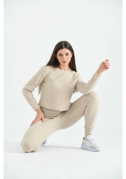 Bej Yumoş Kumaş Örme Pijama Takımı
