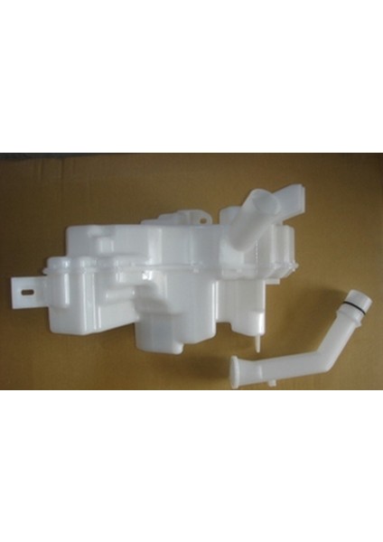 2003 - 2006 Mazda 3 Sd Ön Cam Su Bidonu/deposu Tek Motorlu (4kapı) (Oem NO:BN9B67481)