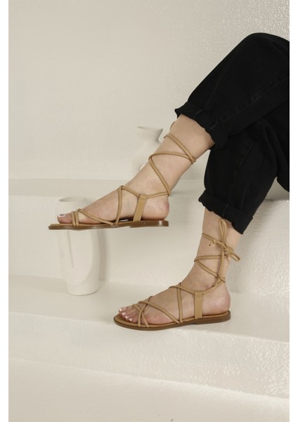 Kadın Sandalet Suni Deri Bağcıklı Düz Topuk 1 cm Yükseklik Türkiye Üretimi fiyatları