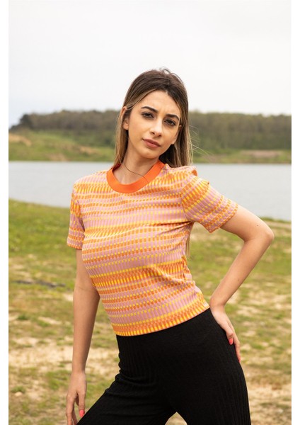 Turuncu Jakarlı T-Shirt