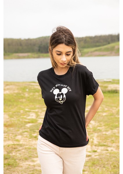 Siyah Varak Baskılı T-Shirt modelleri