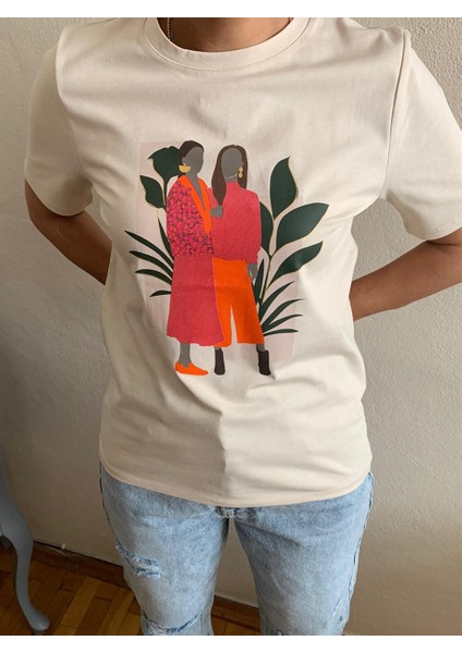 Bej Kadın Baskılı T-Shirt modelleri