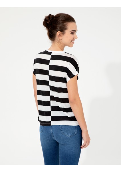 Kadın Siyah Comfort Fit Tişört 50246194-VR046 indirimleri