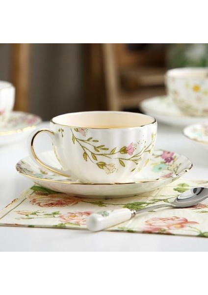 Plaka Kaşıkla Kahve Fincanları Ingiliz Kabak Kupa Phnom Penh Çiçek Öğleden Sonra Çay Süt Mate Tazas Espresso Kupası | Kahve Kupaları ve kupalar(Yurt Dışından) fiyatları