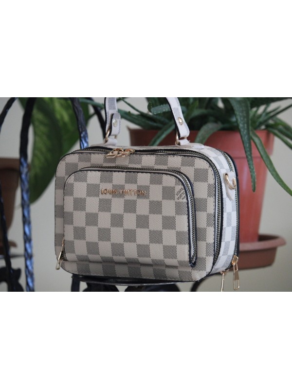 louis vuitton cantasi