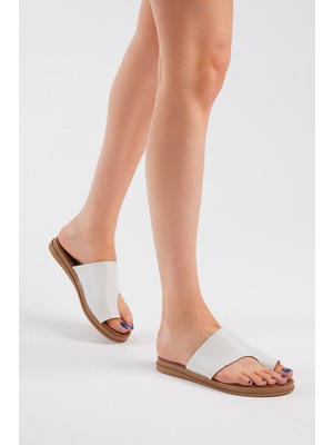 Tonny Black Kadın Beyaz Rahat Kalıp Parmak Arası Terlik