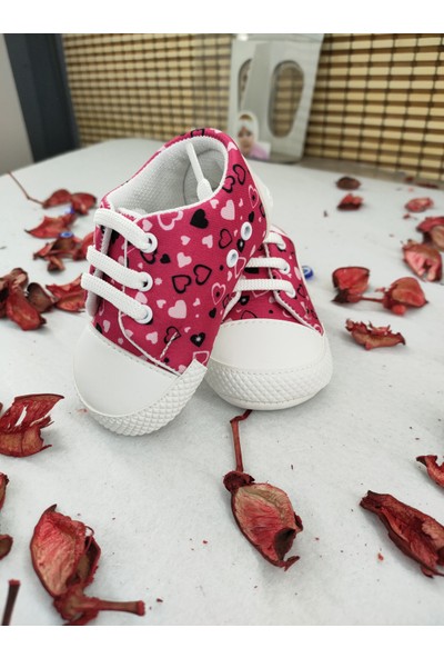 Pamily Unisex Kalp Desenli Bağcıklı Yenidoğan Ilk Adım Yürüyüş Ayakkabısı 0-6AY