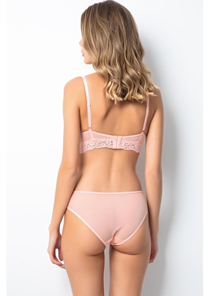 Push-Up Dolgulu Geniş Kanatlı Dantelli Sütyen Takım indirimleri